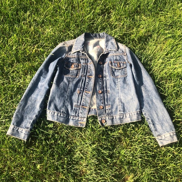 GAP Jackets & Blazers - Gap cropped jean jacket